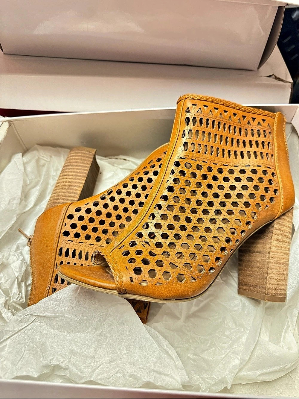 Report camel color Cutout Block Heel